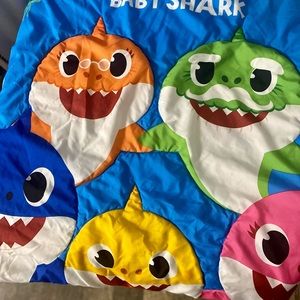 Baby Shark Crib Bedding (Set)